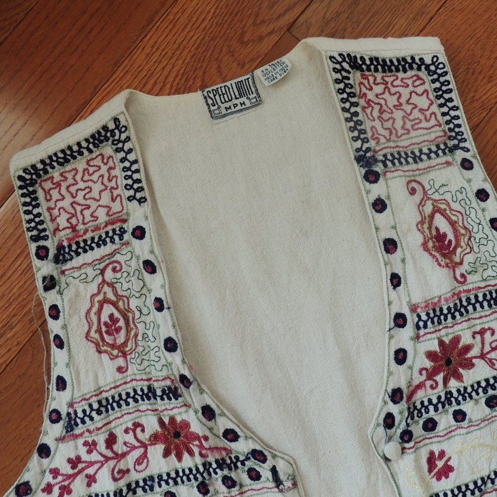 Tapestry sleeveless vest by Speed Limit
